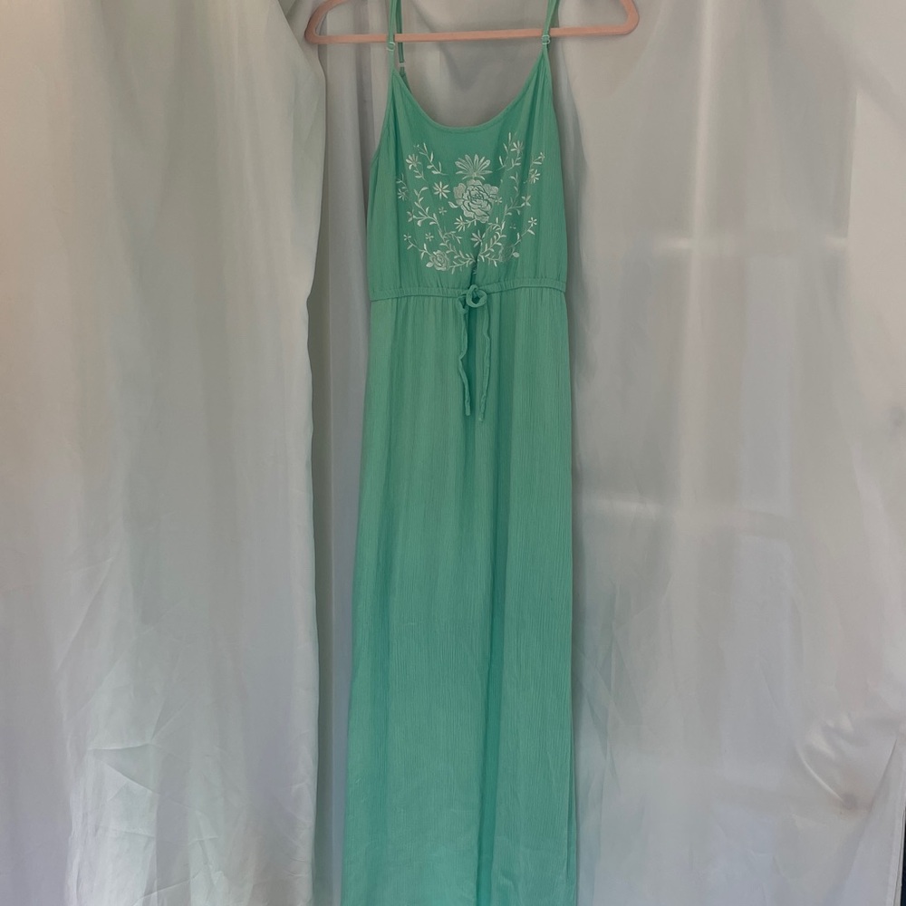 Miami Green Embroidered Maxi Sundress size medium - Picture 5 of 6
